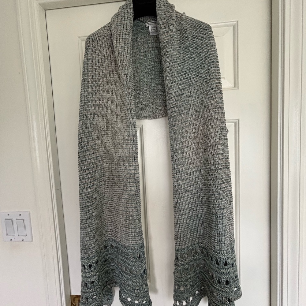 St. John Womens Knit Shawl